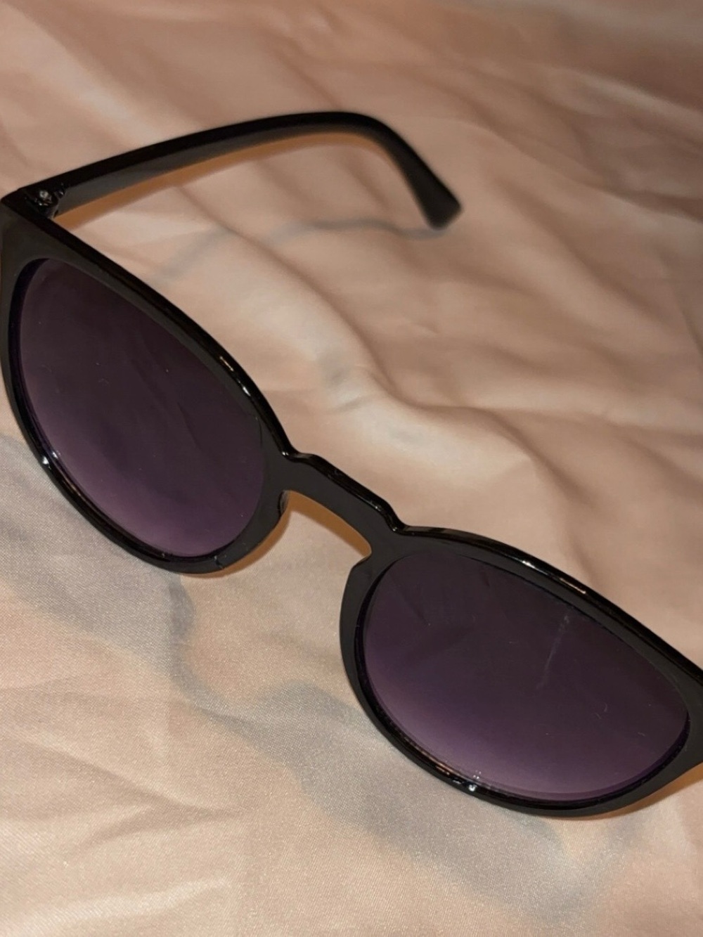 Classic Black Women’s Sunglasses with Purple Lenses